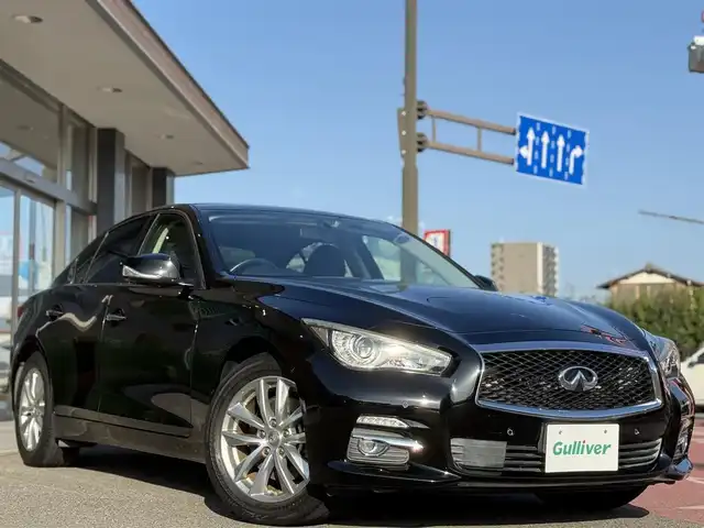 日産 スカイライン 200GT－t タイプP 香川県 2015(平27)年 4.3万km スーパーブラック メーカーナビ/フルセグ/CD/DVD/Bluetooth/アラウンドビューモニター/黒革シート/前席パワーシート/シートヒーター/純正17インチアルミ/レーダークルーズコントロール/レーンキープ/プリクラッシュセーフティ/BSM/ビルトインETC