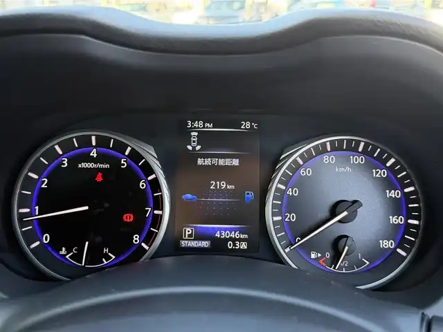 日産 スカイライン 200GT－t タイプP 香川県 2015(平27)年 4.3万km スーパーブラック メーカーナビ/フルセグ/CD/DVD/Bluetooth/アラウンドビューモニター/黒革シート/前席パワーシート/シートヒーター/純正17インチアルミ/レーダークルーズコントロール/レーンキープ/プリクラッシュセーフティ/BSM/ビルトインETC