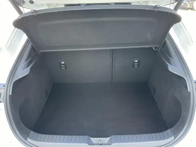 マツダ ＣＸ－３０ 20S プロアクティブツーリングセレ 群馬県 2023(令5)年 2.6万km スノーフレイクホワイトパールマイカ 純正SDナビ/HUD/Bluetooth/全周囲カメラ/BOSEサウンドシステム/パドルシフト/ステアリングスイッチ/ステアリングヒーター/本革ステアリング/BSM/D席パワーシート/前席シートヒーター/純正ブラック塗装アルミホイール/シートセットポジションメモリー/パワーステアリング/純正前後ドラレコ/電動リアゲート/アダプティブクルーズコントロール/パワーステアリング/LEDヘッドライト/チューブレスタイヤ/純正ビルトインETC/フルセグ