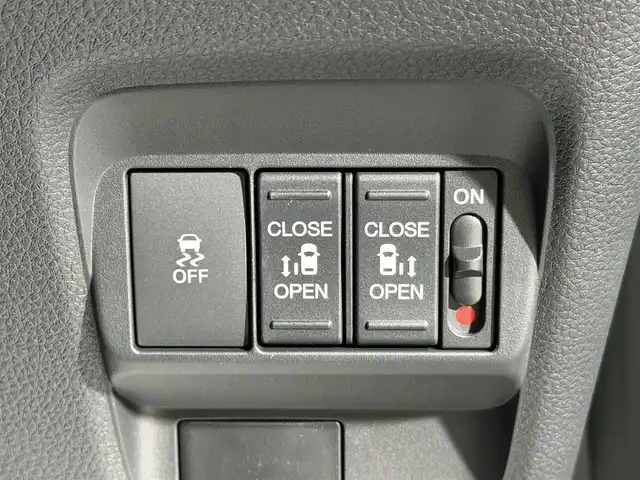 ホンダ フリード ハイブリット e:HEV AIR EX 大阪府 2025(令7)年 0.1千km メテオロイドグレーメタリック 純正9インチナビ　バックカメラ　Bluetooth　フルセグTV ホンダセンシング　レーダークルーズ　BSM シートヒーター　両側パワースライドドア　オートライト　LEDヘッドライト　スマートキー2本