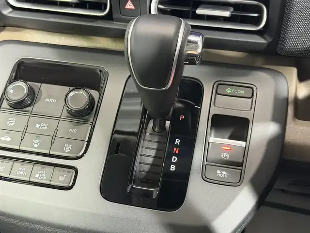 ホンダ フリード ハイブリット e:HEV AIR EX 大阪府 2025(令7)年 0.1千km メテオロイドグレーメタリック 純正9インチナビ　バックカメラ　Bluetooth　フルセグTV ホンダセンシング　レーダークルーズ　BSM シートヒーター　両側パワースライドドア　オートライト　LEDヘッドライト　スマートキー2本