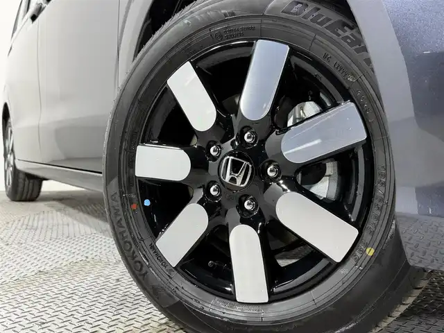 ホンダ フリード ハイブリット e:HEV AIR EX 大阪府 2025(令7)年 0.1千km メテオロイドグレーメタリック 純正9インチナビ　バックカメラ　Bluetooth　フルセグTV ホンダセンシング　レーダークルーズ　BSM シートヒーター　両側パワースライドドア　オートライト　LEDヘッドライト　スマートキー2本