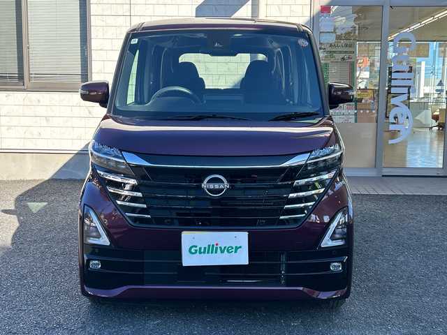 日産 ルークス ハイウェイスター X 埼玉県 2024(令6)年 0.6万km ワイン ワンオーナー　/純正ナビ　/フルセグ/BT/HDMI/SD/FM/AM/アラウンドビューモニター　/両側パワースライドドア　/左側ハンズフリー/LEDヘッドライト/ビルトインＥＴＣ　/デジタルインナーミラー　/オートライト　/横滑り防止/アイドリングストップ/スマートキー２本　/後席サンシェード/後席テーブル/保証書　/取扱説明書