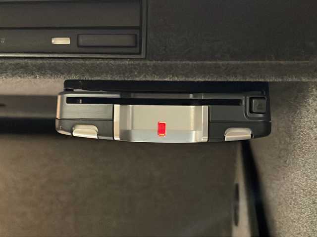 ポルシェ ９１１ カレラS 新潟県 2009(平21)年 3.9万km 茶 レッドキャリパー/電動リアスポイラー/19インチAW/茶革シート/シートヒーター/社外メモリナビ/(CD/DVD/Bluetooth/フルセグTV)/バックカメラ/ETC/ドライブレコーダー/パドルシフト/リモコンキー/保証書