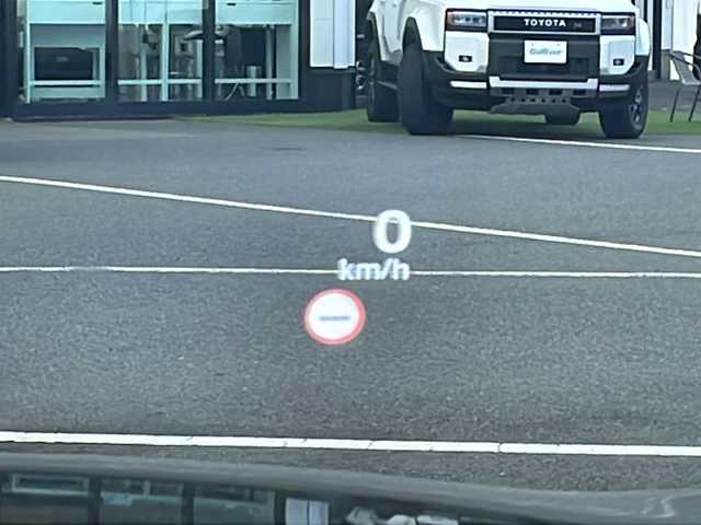 三菱 アウトランダー ＰＨＥＶ P 山口県 2021(令3)年 3万km 黒Ⅱ ・４WD/プラグインHV/BOSEサウンド/・純正スマホ連携ナビ/フルセグTV/・マルチアラウンドモニター/・レーダークルーズコントロール/・シーケンシャルLED/・ビルドインETC2.0/・衝突被害軽減ブレーキシステム/・踏み間違い衝突防止アシスト/・車線逸脱警報システム/車線逸脱防止支援機能/・ふらつき警報/前方衝突予測警報/標識認識システム/・後側方衝突被害防止支援システム/・後側方車両検知警報システム/後退時車両検知警報システム/・ハンズフリーパワーバックドア/・セミアニリン本革シート/・LEDヘッドランプ/LEDフロントフォグランプ/・LEDデイタイムランニングランプ/・純正20インチアルミホイール/・革巻きステアリングホイール/・ステアリングヒーター