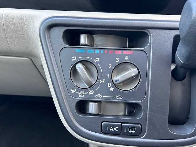 トヨタ パッソ X　S 大阪府 2020(令2)年 3.1万km ホワイト 社外ナビ(MDV-D207)/プリクラッシュセーフティ/レーンディパ-チャーアラート/クリアランスソナー/オートマチックハイビーム/横滑り防止装置/アイドリングストップ/ドライブレコーダー/プッシュスタート/スマートキー