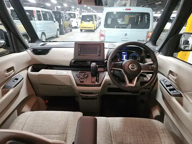 日産 ルークス S 宮崎県 2020(令2)年 5.5万km スターリングシルバーM 純正ナビ/フルセグTV/バックカメラ/ビルトインETC/エマージェンシーブレーキ/踏み間違い衝突防止アシスト/車線逸脱防止支援システム/標識認識機能/オートライト/ハイビームアシスト/ステアリングスイッチ/ベンチシート/リモコンキー/禁煙車