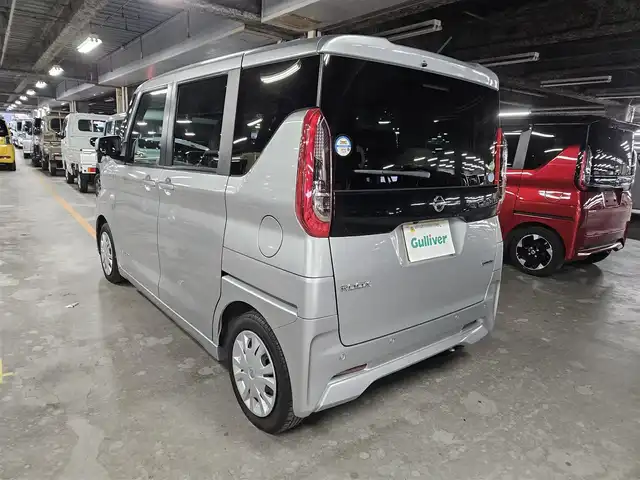 日産 ルークス S 宮崎県 2020(令2)年 5.5万km スターリングシルバーM 純正ナビ/フルセグTV/バックカメラ/ビルトインETC/エマージェンシーブレーキ/踏み間違い衝突防止アシスト/車線逸脱防止支援システム/標識認識機能/オートライト/ハイビームアシスト/ステアリングスイッチ/ベンチシート/リモコンキー/禁煙車