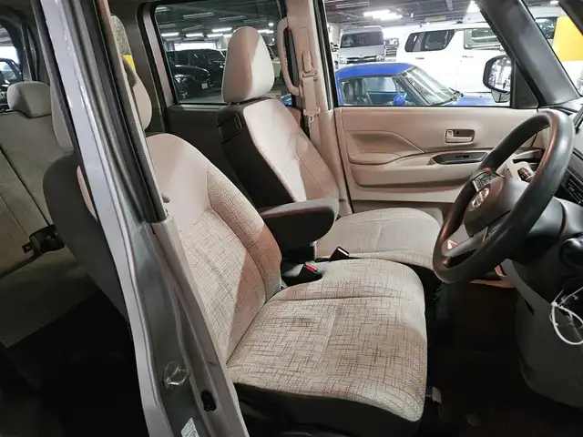 日産 ルークス S 宮崎県 2020(令2)年 5.5万km スターリングシルバーM 純正ナビ/フルセグTV/バックカメラ/ビルトインETC/エマージェンシーブレーキ/踏み間違い衝突防止アシスト/車線逸脱防止支援システム/標識認識機能/オートライト/ハイビームアシスト/ステアリングスイッチ/ベンチシート/リモコンキー/禁煙車