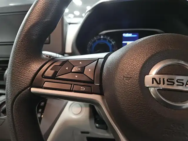 日産 ルークス S 宮崎県 2020(令2)年 5.5万km スターリングシルバーM 純正ナビ/フルセグTV/バックカメラ/ビルトインETC/エマージェンシーブレーキ/踏み間違い衝突防止アシスト/車線逸脱防止支援システム/標識認識機能/オートライト/ハイビームアシスト/ステアリングスイッチ/ベンチシート/リモコンキー/禁煙車