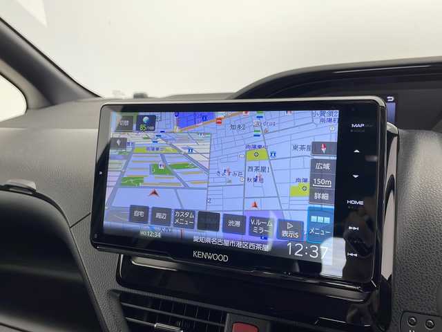 トヨタ ノア Si ダブルバイビーⅢ 愛知県 2020(令2)年 3.9万km ブラック 衝突軽減システム/両側パワースライドドア/クルーズコントロール/フリップダウンモニター/９型SDナビ/Bluetooth/バックカメラ/コーナーセンサー/純正アルミホイール/LEDヘッドライト/オートマチックハイビーム/ドライブレコーダー/ETC/ステアリングスイッチ/スマートキー/プッシュスタート