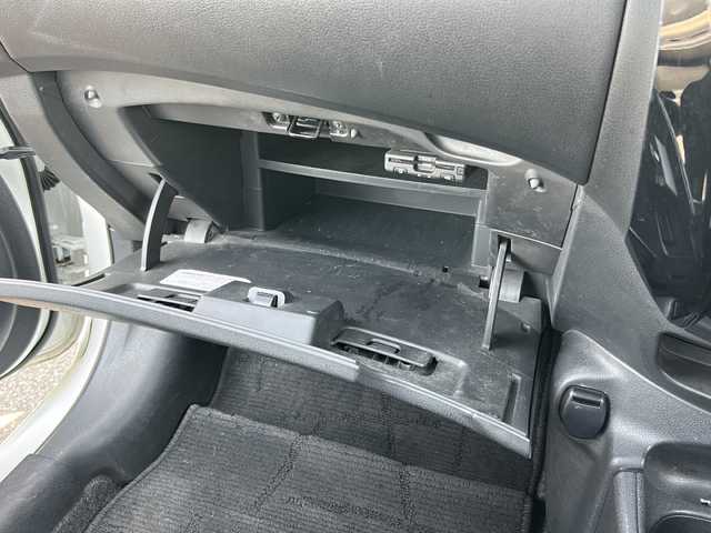 日産 ノート e－パワー X 石川県 2020(令2)年 4.2万km ホワイト 純正ナビ（MJ119D-W）/　フルセグ・CD・SD/バックカメラ/ステアリングスイッチ/360°ドライブレコーダー/ETC/エマージェンシーブレーキ/レーンキープアシスト/スマートキー/プッシュスタート