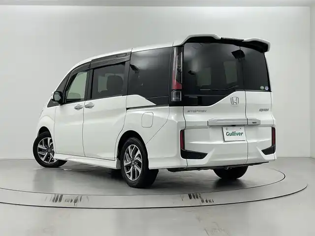 ホンダ ステップワゴン スパーダ ホンダセンシング 埼玉県 2016(平28)年 5.9万km ホワイトオーキッドパール Honda SENSING/ナビ装着用スペシャルパッケージ/フリップダウンモニター/ドライブレコーダー/両側パワースライドドア/LEDヘッドライト/オートライトコントロール/わくわくゲート/コンフォートビューパッケージ/ロントフルオートエアコン＋リアマニュアルクーラー/16インチアルミホイール/クルーズコントロール/パドルシフト/1列目サイド＆サイドカーテンエアバッグシステム/ビルトインETC