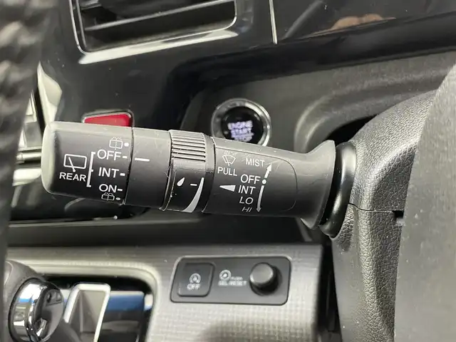 ホンダ ステップワゴン スパーダ ホンダセンシング 埼玉県 2016(平28)年 5.9万km ホワイトオーキッドパール Honda SENSING/ナビ装着用スペシャルパッケージ/フリップダウンモニター/ドライブレコーダー/両側パワースライドドア/LEDヘッドライト/オートライトコントロール/わくわくゲート/コンフォートビューパッケージ/ロントフルオートエアコン＋リアマニュアルクーラー/16インチアルミホイール/クルーズコントロール/パドルシフト/1列目サイド＆サイドカーテンエアバッグシステム/ビルトインETC