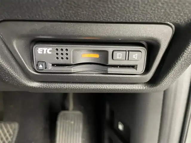 ホンダ ステップワゴン スパーダ ホンダセンシング 埼玉県 2016(平28)年 5.9万km ホワイトオーキッドパール Honda SENSING/ナビ装着用スペシャルパッケージ/フリップダウンモニター/ドライブレコーダー/両側パワースライドドア/LEDヘッドライト/オートライトコントロール/わくわくゲート/コンフォートビューパッケージ/ロントフルオートエアコン＋リアマニュアルクーラー/16インチアルミホイール/クルーズコントロール/パドルシフト/1列目サイド＆サイドカーテンエアバッグシステム/ビルトインETC