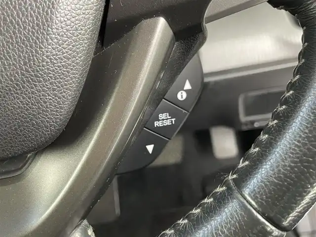 ホンダ ステップワゴン スパーダ ホンダセンシング 埼玉県 2016(平28)年 5.9万km ホワイトオーキッドパール Honda SENSING/ナビ装着用スペシャルパッケージ/フリップダウンモニター/ドライブレコーダー/両側パワースライドドア/LEDヘッドライト/オートライトコントロール/わくわくゲート/コンフォートビューパッケージ/ロントフルオートエアコン＋リアマニュアルクーラー/16インチアルミホイール/クルーズコントロール/パドルシフト/1列目サイド＆サイドカーテンエアバッグシステム/ビルトインETC