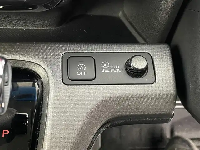ホンダ ステップワゴン スパーダ ホンダセンシング 埼玉県 2016(平28)年 5.9万km ホワイトオーキッドパール Honda SENSING/ナビ装着用スペシャルパッケージ/フリップダウンモニター/ドライブレコーダー/両側パワースライドドア/LEDヘッドライト/オートライトコントロール/わくわくゲート/コンフォートビューパッケージ/ロントフルオートエアコン＋リアマニュアルクーラー/16インチアルミホイール/クルーズコントロール/パドルシフト/1列目サイド＆サイドカーテンエアバッグシステム/ビルトインETC