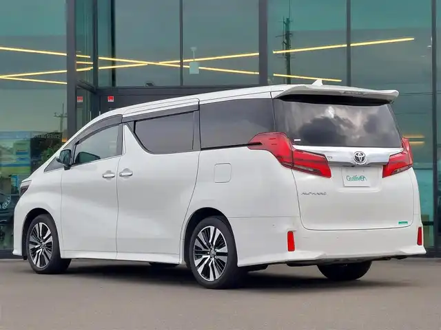 トヨタ アルファード S Cパッケージ 東京都 2020(令2)年 2.1万km ホワイトパールクリスタルシャイン ツインムーンルーフ/純正メーカーナビ/JBLサウンド/フリップダウンモニター/デジタルインナーミラー/CD/DVDデッキ/パノラミックビューモニター/ビルトインETC2.0/ドライブレコーダー/両側パワースライドドア/パワーバックドア/トヨタセーフティセンス/パーキングアシスト/レーダークルーズコントロール/パワーシート/レザーシート/シートヒーター/ベンチレーションシート/ステアリングヒーター/置くだけ充電