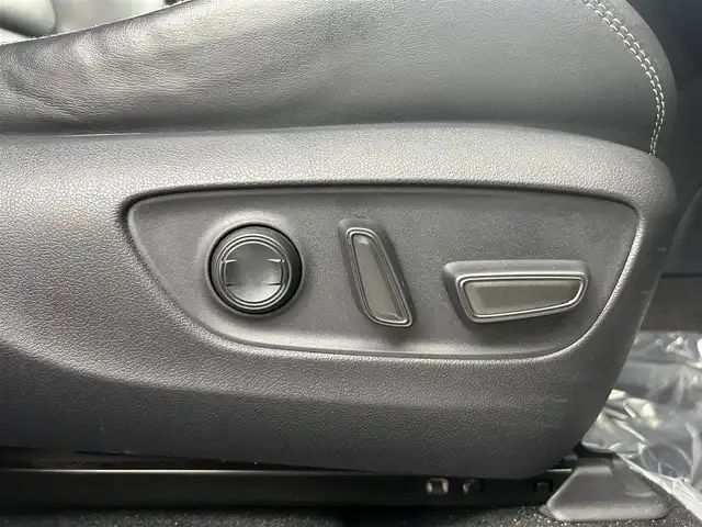 トヨタ ＲＡＶ４ G Zパッケージ 埼玉県 2020(令2)年 6.5万km ホワイトパールクリスタルシャイン パイオニア8インチナビ　CD DVD BT　フルセグ　バックカメラ　ETC　ドラレコ　デジタルインナーミラー　モデリスタエアロ　レーダークルーズ　トヨタセーフティセンス　BSM　シートヒーター　ステアリングヒーター　電動リアゲート　スペアキー