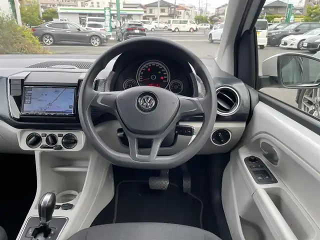 フォルクスワーゲン アップ！ ムーブアップ！ 神奈川県 2018(平30)年 1.4万km 白