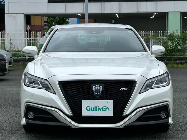 トヨタ クラウン ハイブリッド RS アドバンス 熊本県 2018(平30)年 4.3万km ホワイトパールクリスタルシャイン ワンオーナー/衝突軽減ブレーキ/プッシュスタート/純正ナビ/（CD・DVD・フルセグTV・BTオーディオ・SD）/全方位カメラ/ビルトインETC/純正18インチAW/レーダークルーズ/ハーフレザーシート/前席パワーシート・右前席シートメモリー/前席シートヒーター/ステアリングヒーター/LEDヘッドライト/オートライト/フォグライト/前後コーナーセンサー/横滑り防止装置/ウィンカーミラー/純正フロアマット/純正ドアバイザー/新車保証書/取扱説明書/スマートスペアキー×1本/カード型キー×1本