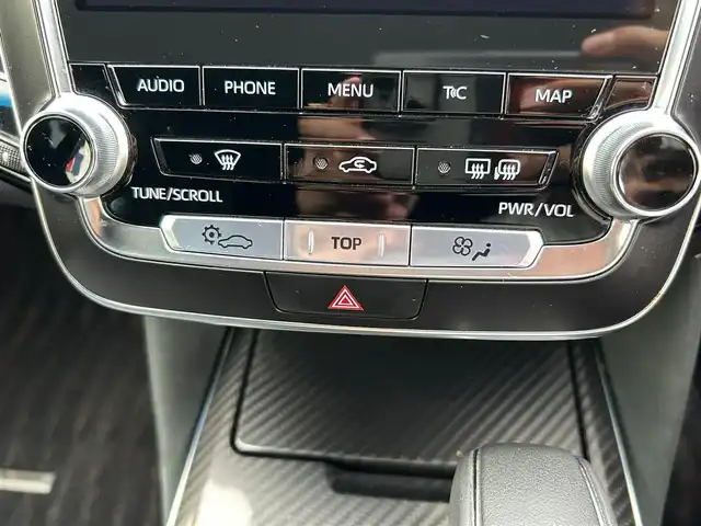 トヨタ クラウン ハイブリッド RS アドバンス 熊本県 2018(平30)年 4.3万km ホワイトパールクリスタルシャイン ワンオーナー/衝突軽減ブレーキ/プッシュスタート/純正ナビ/（CD・DVD・フルセグTV・BTオーディオ・SD）/全方位カメラ/ビルトインETC/純正18インチAW/レーダークルーズ/ハーフレザーシート/前席パワーシート・右前席シートメモリー/前席シートヒーター/ステアリングヒーター/LEDヘッドライト/オートライト/フォグライト/前後コーナーセンサー/横滑り防止装置/ウィンカーミラー/純正フロアマット/純正ドアバイザー/新車保証書/取扱説明書/スマートスペアキー×1本/カード型キー×1本