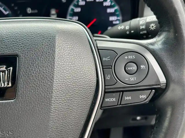 トヨタ クラウン ハイブリッド RS アドバンス 熊本県 2018(平30)年 4.3万km ホワイトパールクリスタルシャイン ワンオーナー/衝突軽減ブレーキ/プッシュスタート/純正ナビ/（CD・DVD・フルセグTV・BTオーディオ・SD）/全方位カメラ/ビルトインETC/純正18インチAW/レーダークルーズ/ハーフレザーシート/前席パワーシート・右前席シートメモリー/前席シートヒーター/ステアリングヒーター/LEDヘッドライト/オートライト/フォグライト/前後コーナーセンサー/横滑り防止装置/ウィンカーミラー/純正フロアマット/純正ドアバイザー/新車保証書/取扱説明書/スマートスペアキー×1本/カード型キー×1本