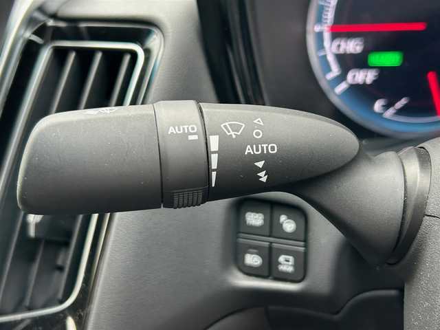 トヨタ クラウン ハイブリッド RS アドバンス 熊本県 2018(平30)年 4.3万km ホワイトパールクリスタルシャイン ワンオーナー/衝突軽減ブレーキ/プッシュスタート/純正ナビ/（CD・DVD・フルセグTV・BTオーディオ・SD）/全方位カメラ/ビルトインETC/純正18インチAW/レーダークルーズ/ハーフレザーシート/前席パワーシート・右前席シートメモリー/前席シートヒーター/ステアリングヒーター/LEDヘッドライト/オートライト/フォグライト/前後コーナーセンサー/横滑り防止装置/ウィンカーミラー/純正フロアマット/純正ドアバイザー/新車保証書/取扱説明書/スマートスペアキー×1本/カード型キー×1本