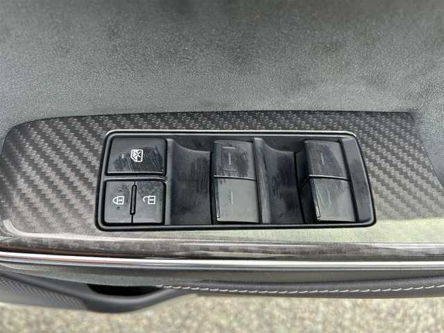 トヨタ クラウン ハイブリッド RS アドバンス 熊本県 2018(平30)年 4.3万km ホワイトパールクリスタルシャイン ワンオーナー/衝突軽減ブレーキ/プッシュスタート/純正ナビ/（CD・DVD・フルセグTV・BTオーディオ・SD）/全方位カメラ/ビルトインETC/純正18インチAW/レーダークルーズ/ハーフレザーシート/前席パワーシート・右前席シートメモリー/前席シートヒーター/ステアリングヒーター/LEDヘッドライト/オートライト/フォグライト/前後コーナーセンサー/横滑り防止装置/ウィンカーミラー/純正フロアマット/純正ドアバイザー/新車保証書/取扱説明書/スマートスペアキー×1本/カード型キー×1本