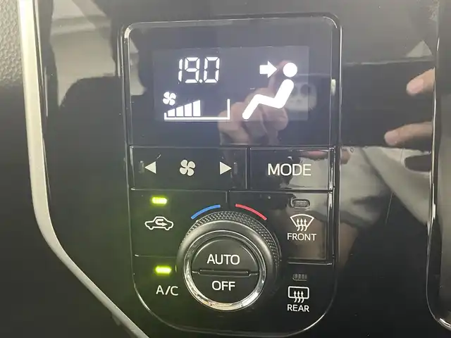 トヨタ タンク カスタムG－T 茨城県 2018(平30)年 1.6万km ブラックマイカメタリック 社外ナビ［７WZ］/フルセグ再生可/純正アルミホイール/純正フロアマット/シートヒーター/後席テーブル/LEDヘッドライト