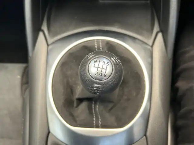 マツダ ロードスター ＲＦ RS 宮城県 2022(令4)年 0.4万km スノーフレイクホワイトパールマイカ /ワンオーナー//純正opアルカンターラ内装/(コンソールリッド/シフトブーツ/インパネ/ドアパネル)//フロント・リアアンダースカート//純正メモリナビ//CD/DVD/BT/USB/フルセグテレビ//BOSEプレミアムサウンド//クルーズコントロール//衝突被害軽減ブレーキ//車線逸脱警報//パーキングセンサー//ブラインドスポットモニター//社外デジタルインナーミラー//ETC2.0//純正バーグアラーム(盗難防止)//スマートキーx2
