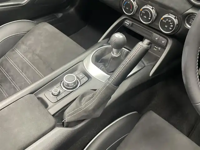 マツダ ロードスター ＲＦ RS 宮城県 2022(令4)年 0.4万km スノーフレイクホワイトパールマイカ /ワンオーナー//純正opアルカンターラ内装/(コンソールリッド/シフトブーツ/インパネ/ドアパネル)//フロント・リアアンダースカート//純正メモリナビ//CD/DVD/BT/USB/フルセグテレビ//BOSEプレミアムサウンド//クルーズコントロール//衝突被害軽減ブレーキ//車線逸脱警報//パーキングセンサー//ブラインドスポットモニター//社外デジタルインナーミラー//ETC2.0//純正バーグアラーム(盗難防止)//スマートキーx2