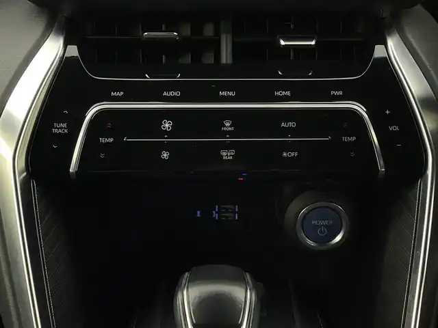 トヨタ ハリアー ハイブリッド Z レザーパッケージ 新潟県 2021(令3)年 4.2万km プレシャスブラックパール 4WD/トヨタセーフティーセンス/ガラスルーフ/JBLサウンド/純正ナビ/　　フルセグ/BT/USB/AUX/バックカメラ/サイドカメラ/パワーバックドア/レーダークルーズコントロール/LEDオートライト/オートマチックハイビーム/Fフォグ/レザーシート/パワーシート/メモリーシート/エアシート/シートヒーター/純正アルミホイール車載/ステアリングスイッチ/ステアリングヒーター/ブラインドスポットモニター/スマートキー/ビルトインETC2.0