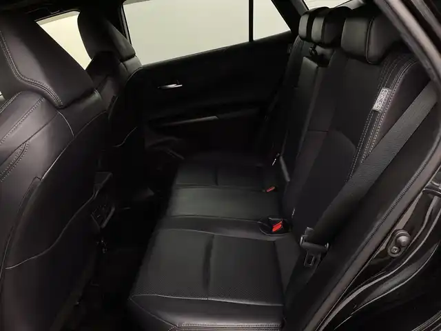 トヨタ ハリアー ハイブリッド Z レザーパッケージ 新潟県 2021(令3)年 4.2万km プレシャスブラックパール 4WD/トヨタセーフティーセンス/ガラスルーフ/JBLサウンド/純正ナビ/　　フルセグ/BT/USB/AUX/バックカメラ/サイドカメラ/パワーバックドア/レーダークルーズコントロール/LEDオートライト/オートマチックハイビーム/Fフォグ/レザーシート/パワーシート/メモリーシート/エアシート/シートヒーター/純正アルミホイール車載/ステアリングスイッチ/ステアリングヒーター/ブラインドスポットモニター/スマートキー/ビルトインETC2.0