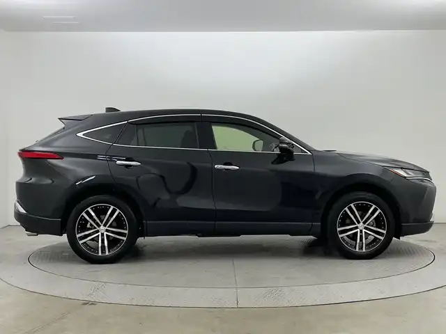 トヨタ ハリアー ハイブリッド Z レザーパッケージ 新潟県 2021(令3)年 4.2万km プレシャスブラックパール 4WD/トヨタセーフティーセンス/ガラスルーフ/JBLサウンド/純正ナビ/　　フルセグ/BT/USB/AUX/バックカメラ/サイドカメラ/パワーバックドア/レーダークルーズコントロール/LEDオートライト/オートマチックハイビーム/Fフォグ/レザーシート/パワーシート/メモリーシート/エアシート/シートヒーター/純正アルミホイール車載/ステアリングスイッチ/ステアリングヒーター/ブラインドスポットモニター/スマートキー/ビルトインETC2.0