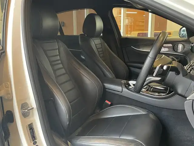 メルセデス・ベンツ Ｅ２００ アバンギャルド スポーツ 宮城県 2016(平28)年 5.2万km ダイヤモンドホワイト レザーエクスクルーシブパッケージ/レーダーセーフティパッケージ/パノラミックスライディングルーフ/Burmesterサウンドシステム/ヘッドアップディスプレイ/COMANDシステムHDDナビ/フルセグTV/360°カメラシステム/ブラックレザーシート/メモリ機能付きパワーシート/シートヒーター/マルチビームLEDヘッドライト/オートマチックハイビーム/キーレスゴー/パワートランク/純正19インチAW/ステアリングスイッチ/パドルシフト/パヒュームアトマイザー/ETC車載器/ドライブレコーダー