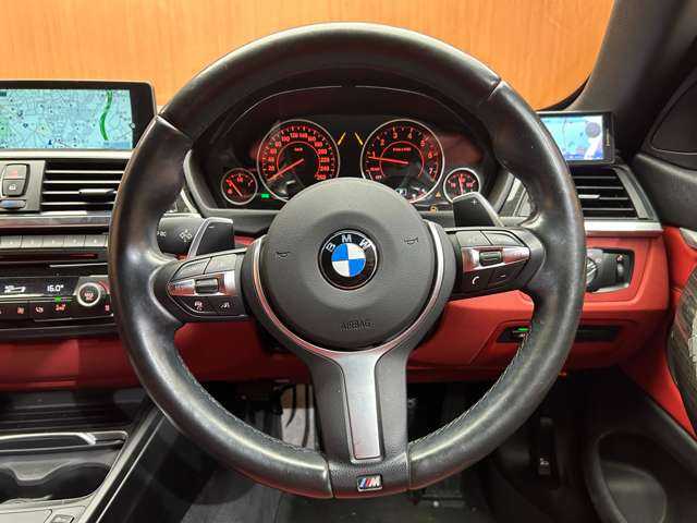 ＢＭＷ ４４０ｉ カブリオレ Mスポーツ 千葉県 2016(平28)年 5万km 黒Ｍ ＡＣＣ　/ＨＵＤ　/純正ナビ　/バックカメラ　/フルセグＴＶ　/ＰＤＣ　/赤革シート　/シートヒーター　/パワーシート　/ＬＥＤヘッドライト　/オートライト　/ドライブレコーダー　/純正１９インチＡＷ　/ＥＴＣ