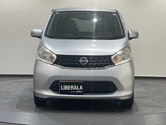 日産 デイズ X 新潟県 2013(平25)年 8万km クールシルバー 社外メモリーナビ/・フルセグTV/・CD/・DVD/・AM/FM/・Bluetooth/ドライブレコーダー/バックカメラ/３６０度カメラ/運転席シートヒーター/プッシュスタート/ウインカーミラー/純正フロアマット/純正ドアバイザー