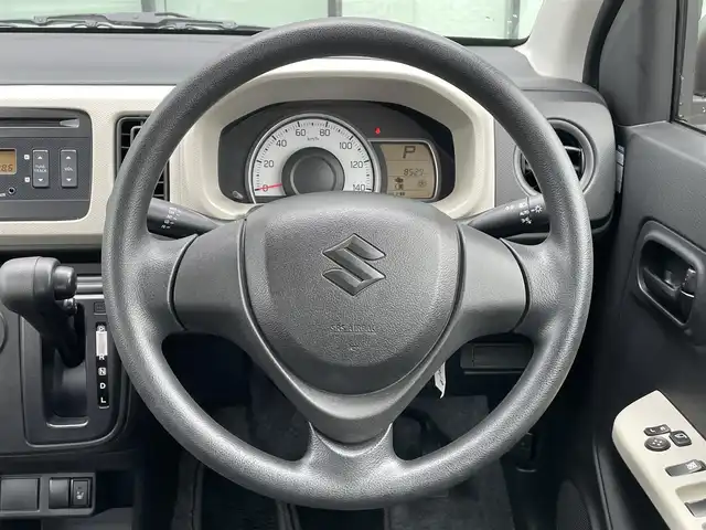 スズキ アルト L 香川県 2021(令3)年 0.9万km フェニックスレッドパール 純正オーディオ/→AM/FM/CD/衝突軽減ブレーキ/シートヒーター/コーナーセンサー/レーンキープアシスト/アイドリングストップ/横滑り防止装置/オートハイビーム/純正フロアマット/電格ミラー/ヘッドライトレベライザー