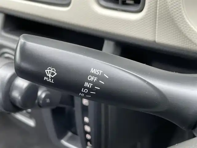 スズキ アルト L 香川県 2021(令3)年 0.9万km フェニックスレッドパール 純正オーディオ/→AM/FM/CD/衝突軽減ブレーキ/シートヒーター/コーナーセンサー/レーンキープアシスト/アイドリングストップ/横滑り防止装置/オートハイビーム/純正フロアマット/電格ミラー/ヘッドライトレベライザー