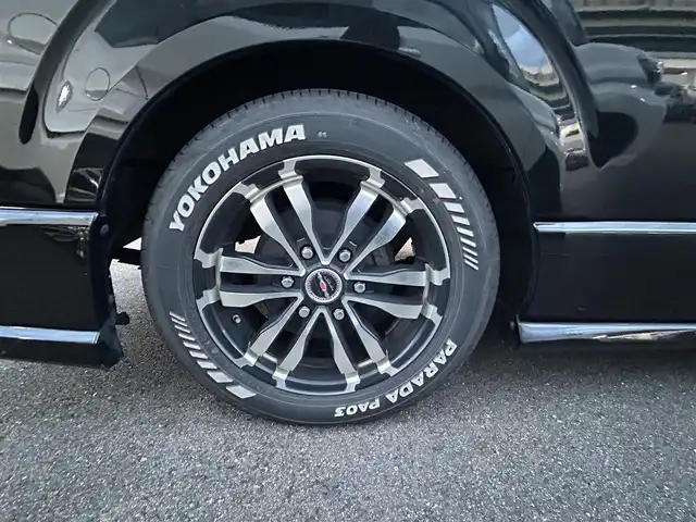 トヨタ ハイエース GL ロング 愛知県 2012(平24)年 13.2万km ブラックマイカ 純正ＳＤナビ　/アルパイン製リアモニター　/左パワースライドドア　/ＥＴＣ　/シートカバー　/社外ベットキット　/ＡＣ１００Ｖ　/Ｆドラレコ　/社外ホイール　/社外エアロＦ・Ｓ・Ｒ/社外マフラー