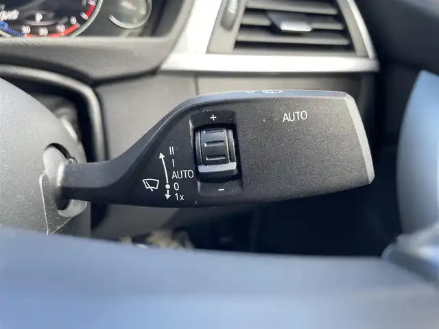 ＢＭＷ ３１８ｉ Mスポーツ エディションシャドー 兵庫県 2018(平30)年 4万km サファイアブラックP 保証書・取説・有/純正HDDナビ・BT・CD・DVD・FM・AM/バックカメラ/ETC/追従機能付きクルーズコントロール/車線逸脱防止支援システム/衝突被害軽減ブレーキ/PDC(パーク・ディスタンス・コントロール)/ドライビング・パフォーマンス・コントロール/ドライブレコーダー(前・後)/シートヒーター/電動格納ミラー/アイドリングストップ/プッシュスタート/スマートキー×２/純正フロアマット
