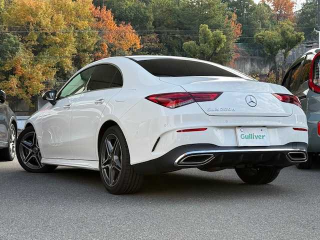 メルセデス・ベンツ ＣＬＡ２００ｄ AMGライン 大阪府 2020(令2)年 12.5万km ポーラホワイト /禁煙車//ワンオーナー車//パノラミックスライディングルーフ//AMGライン/・専用エクステリア・専用アルミ・ロゴ付きブレーキキャリパー・18インチAMGアルミホイール・マルチビームLED・アンビエントライト(64色)//アドバンスドパッケージ/・360°カメラ・ヘッドアップディスプレイ・アドバンスドサウンド(10スピーカー)//レーダーセーフティーパッケージ/・アダプティブクルーズコントロール・ブラインドスポットアシスト・レーンキープアシスト//純正ナビ/・フルセグTV・USB・BT・FM・AM・Applecarplay・AndroidAuto//ハーフレザーシート//前席メモリー付パワーシート・シートヒーター//ETC2.0//ディーラーOPドライブレコーダー//パドルシフト//R3・R4・R5・R6記録簿有//保証書//取扱説明書//スペアキー