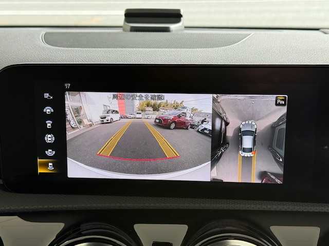 メルセデス・ベンツ ＣＬＡ２００ｄ AMGライン 大阪府 2020(令2)年 12.5万km ポーラホワイト /禁煙車//ワンオーナー車//パノラミックスライディングルーフ//AMGライン/・専用エクステリア・専用アルミ・ロゴ付きブレーキキャリパー・18インチAMGアルミホイール・マルチビームLED・アンビエントライト(64色)//アドバンスドパッケージ/・360°カメラ・ヘッドアップディスプレイ・アドバンスドサウンド(10スピーカー)//レーダーセーフティーパッケージ/・アダプティブクルーズコントロール・ブラインドスポットアシスト・レーンキープアシスト//純正ナビ/・フルセグTV・USB・BT・FM・AM・Applecarplay・AndroidAuto//ハーフレザーシート//前席メモリー付パワーシート・シートヒーター//ETC2.0//ディーラーOPドライブレコーダー//パドルシフト//R3・R4・R5・R6記録簿有//保証書//取扱説明書//スペアキー