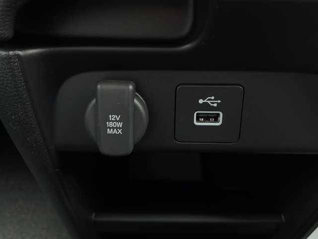 ホンダ フリード ハイブリット e:HEV AIR EX 山口県 2025(令7)年 0.1千km メテオロイドグレーメタリック 純正9インチナビ(LXM-242ZFNI)/【Bluetooth/フルセグTV/Apple CarPlay/Android Auto】/ホンダセンシング/・衝突軽減ブレーキ（CMBS）/・先行車発進お知らせ機能/・歩行者事故低減ステアリング/・路外逸脱抑制機能/・標識認識機能/・渋滞追従機能付アダプティブクルーズコントロール/・車線維持支援システム（LKAS）/・トラフィックジャムアシスト（渋滞運転支援機能）/・ブラインドスポットインフォメーション/・誤発進抑制機能/・後方誤発進抑制機能/・近距離衝突軽減ブレーキ/・急アクセル抑制機能/・パーキングセンサーシステム/・後退出庫サポート/・オートハイビーム/・アダプティブドライビングビーム/両側パワースライドドア/バックカメラ/LEDヘッドライト/D/Nシートヒーター/プッシュスタート/スマートキー/ステアリングリモコン