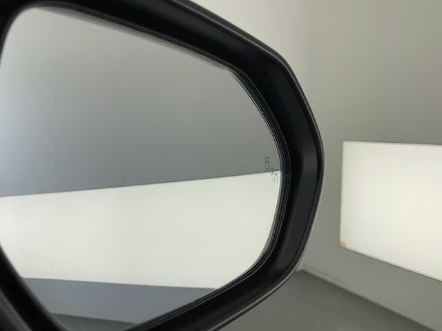 トヨタ ヤリスクロス ハイブリッド Z 長野県 2021(令3)年 2.7万km ホワイトパールクリスタルシャイン 4WD/純正ナビ/（フルセグ/Bluetooth/AppleCarPlay/AndroidAuto)/バックカメラ/社外デジタルインナーミラー/（前後ドラレコ付き）/ビルトインETC/衝突軽減ブレーキ/車線逸脱防止/レーダークルーズコントロール/前後コーナーセンサー/運転席パワーシート/ハーフレザーシート/社外AWスタッドレスタイヤ付き/社外木目調パネル/LEDヘッドライト/スマートキー/スペアキー