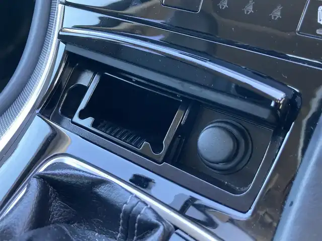 日産 スカイライン 200GT－t タイプSP 静岡県 2015(平27)年 8.1万km ダークメタルグレー エマージェンシーブレーキ/純正メーカーナビ/　AM FM CD DVD Bluetooth USB AUX/フルセグTV/ビルトインETC/前後方ドライブレコーダー/レーダークルーズコントロール/LEDオートヘッドランプ/パワーシート(前席)/シートヒーター(前席)/前後方クリアランスソナー/純正19インチアルミホイール/スマートキー2本/シングルサンルーフ/アラウンドビューモニター/ブラックレザーシート