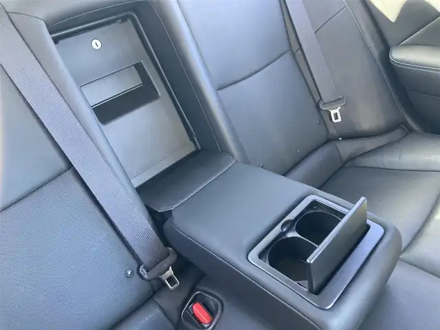 日産 スカイライン 200GT－t タイプSP 静岡県 2015(平27)年 8.1万km ダークメタルグレー エマージェンシーブレーキ/純正メーカーナビ/　AM FM CD DVD Bluetooth USB AUX/フルセグTV/ビルトインETC/前後方ドライブレコーダー/レーダークルーズコントロール/LEDオートヘッドランプ/パワーシート(前席)/シートヒーター(前席)/前後方クリアランスソナー/純正19インチアルミホイール/スマートキー2本/シングルサンルーフ/アラウンドビューモニター/ブラックレザーシート