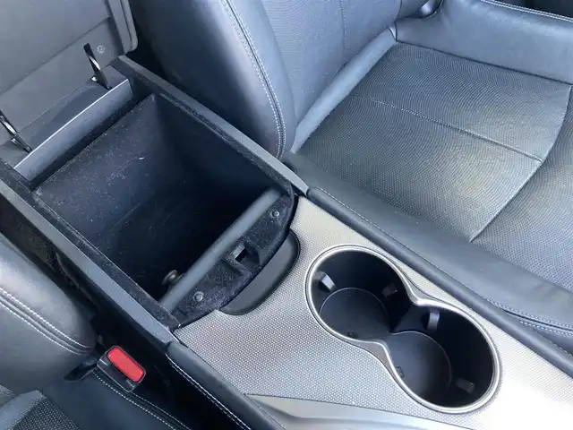 日産 スカイライン 200GT－t タイプSP 静岡県 2015(平27)年 8.1万km ダークメタルグレー エマージェンシーブレーキ/純正メーカーナビ/　AM FM CD DVD Bluetooth USB AUX/フルセグTV/ビルトインETC/前後方ドライブレコーダー/レーダークルーズコントロール/LEDオートヘッドランプ/パワーシート(前席)/シートヒーター(前席)/前後方クリアランスソナー/純正19インチアルミホイール/スマートキー2本/シングルサンルーフ/アラウンドビューモニター/ブラックレザーシート