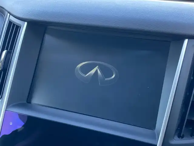 日産 スカイライン 200GT－t タイプSP 静岡県 2015(平27)年 8.1万km ダークメタルグレー エマージェンシーブレーキ/純正メーカーナビ/　AM FM CD DVD Bluetooth USB AUX/フルセグTV/ビルトインETC/前後方ドライブレコーダー/レーダークルーズコントロール/LEDオートヘッドランプ/パワーシート(前席)/シートヒーター(前席)/前後方クリアランスソナー/純正19インチアルミホイール/スマートキー2本/シングルサンルーフ/アラウンドビューモニター/ブラックレザーシート